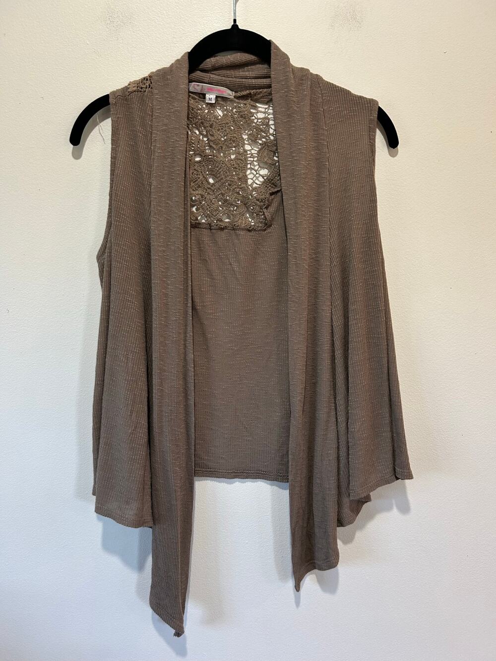 Julie's Closet crochet shrug size M brown open front no sleeve light weight